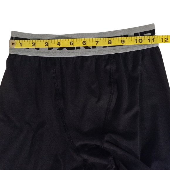 Under Armour Men's HeatGear Baselayer Compression Bike Shorts | Medium - Picture 4 of 5